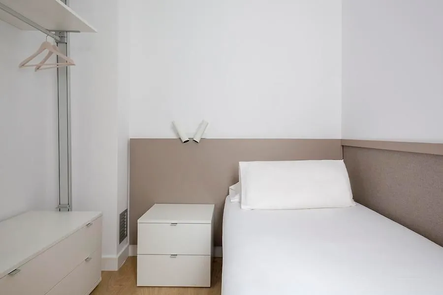Barcelona Apartment Viladomat 0*,  스페인