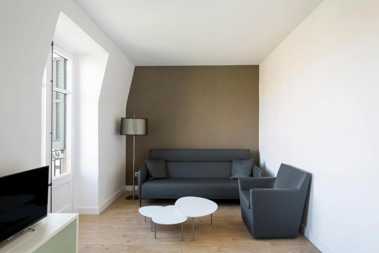 Barcelona Apartment Viladomat